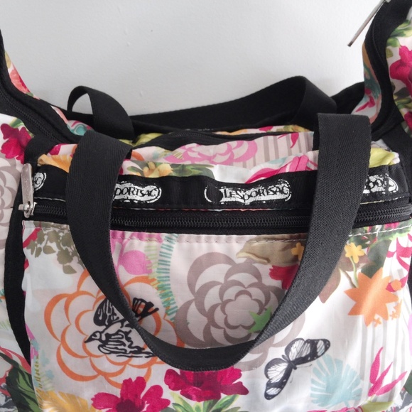 LeSportSac Crossbody Bag Purse - Picture 7 of 8
